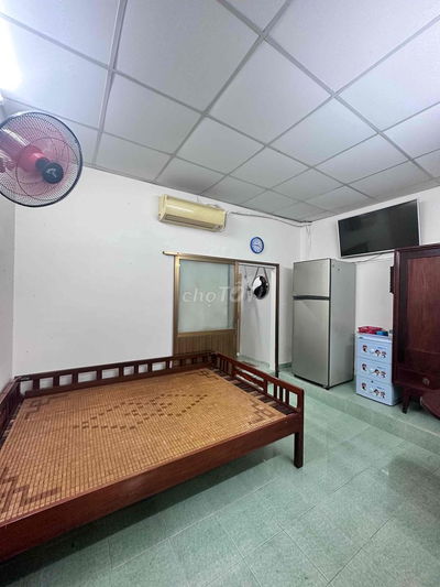 Cho thuê nhà full nt - hẻm đẹp Phan Xích Long - 4.5*10m - Phú Nhuận