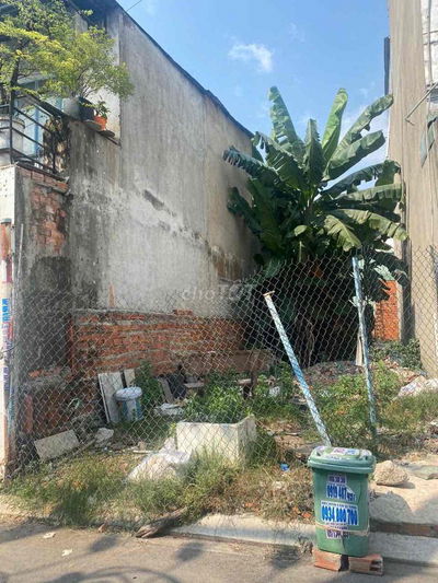 đất mặt tiền nhánh buôn bán kinh doanh tốt