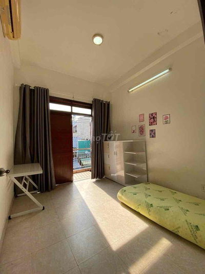 3tr6 -4tr CHÍNH CHỦ CHO THUÊ CHDV FULL NỘI THẤT, BAN CÔNG