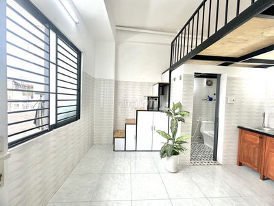 Căn Hộ Gác Lửng Full Nội Thất Ngay Phố Ẩm Thực Phan Xích Long