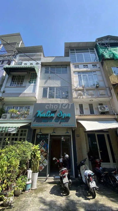 Nhà mặt tiền Bạch Mã, Trệt 3 Lầu, 3PN 3WC, 3x10m, 14 Triệu