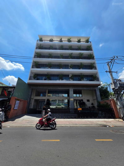Cho thuê rooftop 86m² + sân 140m², view sông, sát Quận 1 phù hợp làm F&B, văn phòng