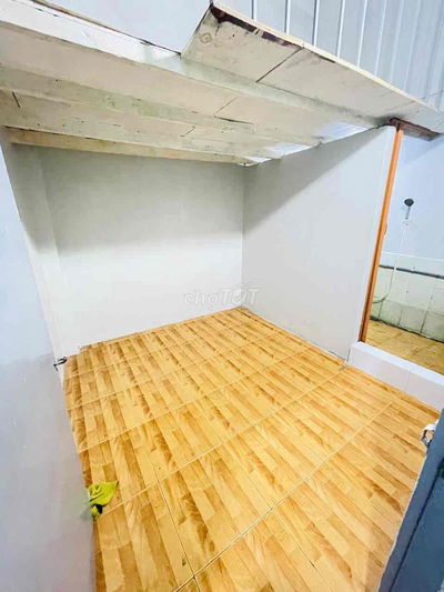 Cho thuê phòng trọ 12m2 có gác tolet riêng