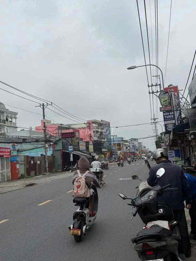 QUẬN 12. MẶT TIỀN NGUYỄN ẢNH THỦ . 4.5M x 34M ĐÚC 2 LẦU GỒM 8 PN