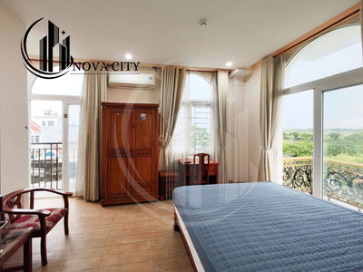 Sắp trống phòng y hình Ban công cửa thoáng Full nội thất Có thang máy