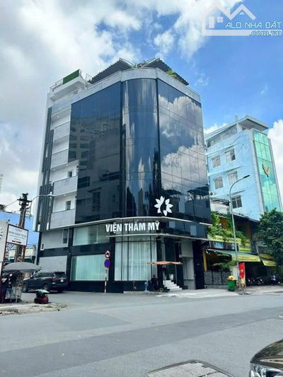 Bán nhà góc 2MT đường Hồng Hà, 5.3x20m, 2 tầng, 25 tỷ TL, phường 02, quận Tân Bình.