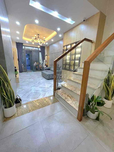 Hẻm Lạc Long Quân, 50m2, xây 5 tầng, 6.5 tỷ