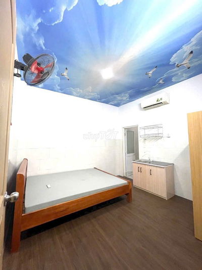 Phòng trọ Tên Lửa full nội thất free xe đường 32