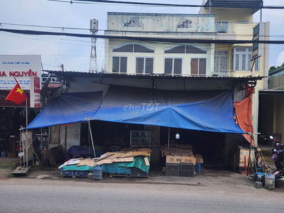 Chủ kẹt bán gấp nhà mặt tiền Nguyễn Xiển, cách Vinhome chỉ 2km