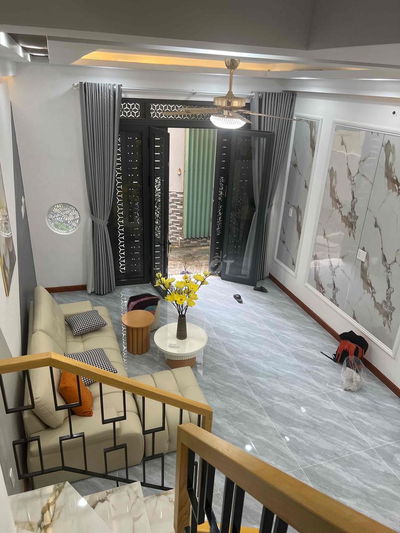 NHÀ ĐẸP, MỚI XÂY, đường NĐC Q3, 4M*9M, 1 lửng+ 2L+ 3PN, full nội thất