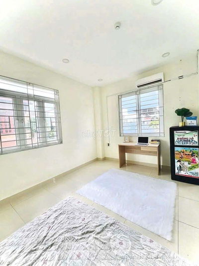 CHDV Studio full nội thất cửa sổ trời - Ba Vân - 32m2 - giá 4tr3/th