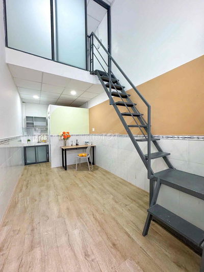 DUPLEX  NGĂN VÁCH THÀNH 1 PN RIÊNG NGAY NGÃ TƯ HÀNG XANH