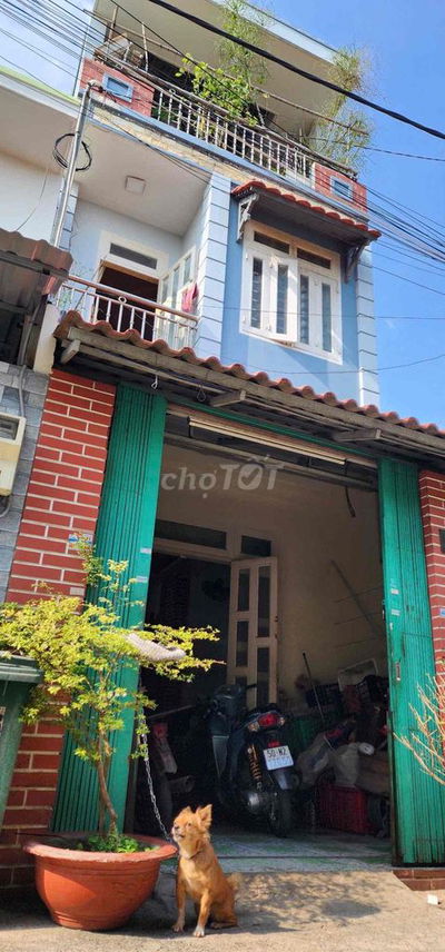 BÁN NHÀ SHR NGAY CHỢ ĐẦU MỐI ( HÓC MÔN ) GIÁ 3TY8