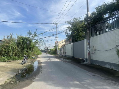 Thơm - hiếm chủ nhà kẹt tiền cần bán gấp - Hẻm xe hơi - 5*16 giá nhinh