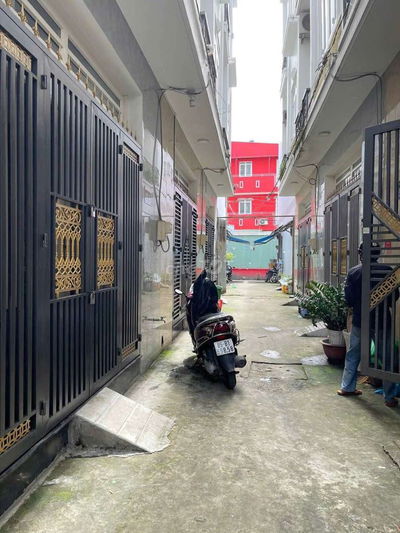 Nhà 1 trệt 2 lầu hẻm liên khu 4/5 BHH B bình tân