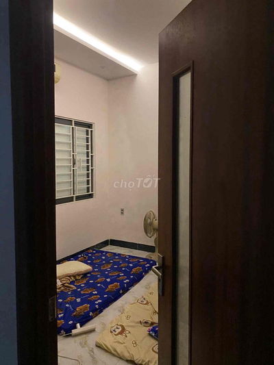 nhà 2 tầng 5 đường Từ Giấy gần Đảo kim cương giá 6,3 tỷ  dt 100m2 hướn