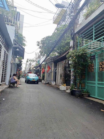 Q.6, HẺM THÔNG XE TẢI VÀO NHÀ, 35 M2, BÀ HOM, 2 PHÒNG NGỦ, 2 TẦNG, SHR