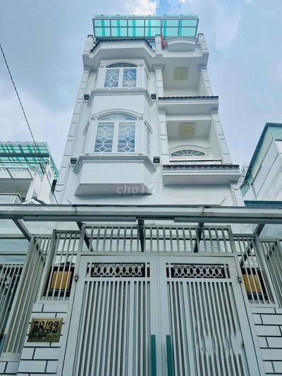 Giá tốt bất ngờ, Nhà 3 mặt hẻm cực thoáng, hiếm ai biết tại Phú Nhuận