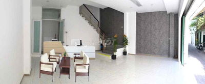 Văn phòng dt sử dụng 100m2 Gần Trung tam Q1