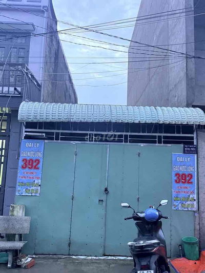 Bán nhà cấp 4 hẻm đường số 400 gần bệnh viện ung bứu 2 , bến xe MĐ mơi