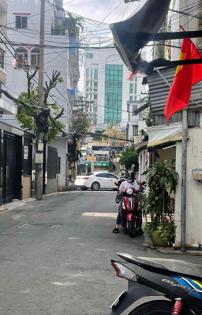 TÂN BÌNH HẺM XE HƠI LÊ VĂN SỸ 3 TẦNG BTCT XE HƠI TỚI NHÀ LIỀN KỀ QUẬN3