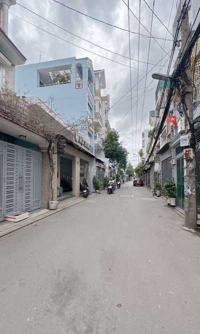 Ô Tô Vô Nhà Phạm Văn Bạch Tân Bình, 5x14m, 4 tầng, 5Pn, 6.xx tỷ