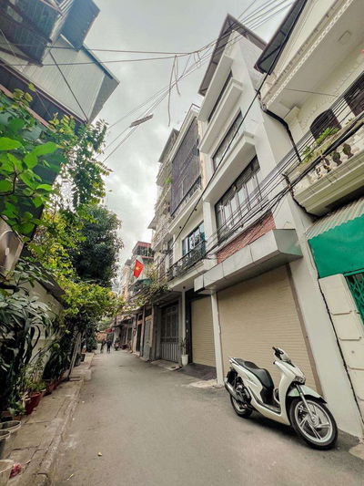 BÁN NHÀ KHU PHÂN LÔ ĐƯỜNG 800A DIỆN TÍCH 52M GIÁ 18TY Ô TÔ ĐỖ CỬA