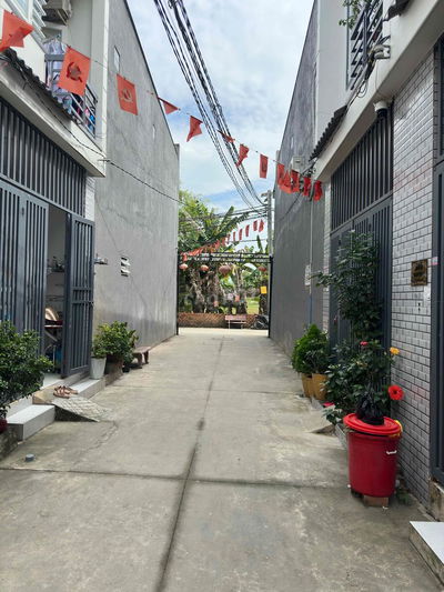 Tôi chính chủ cần bán gấp nhà lầu xây dựng kiên cố