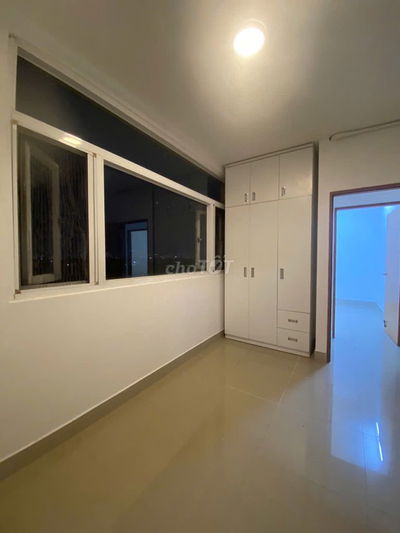 TÔI CHỦ CĂN HỘ CẦN BÁN - CĂN HỘ - 81m2, 3PN, 2 WC- CC Hoàng Kim