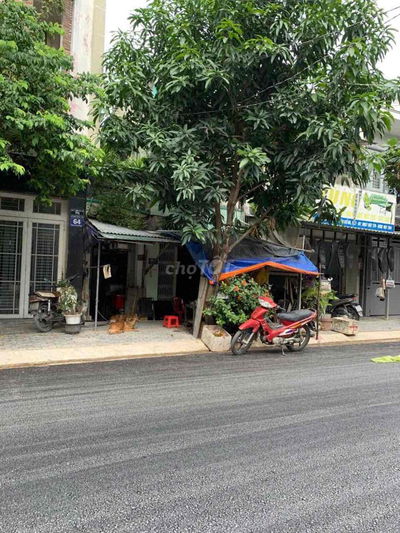 Nhà mặt tiền đường số 13 phường tân kiểng Q7