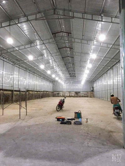 Cho thuê kho xưởng tại Hoàng Hữu Nam, Quận 9. - Diện tích 1000m2, sẵn