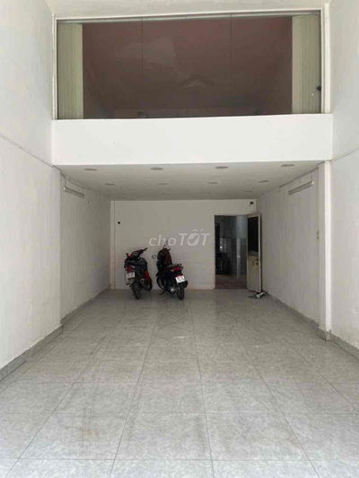 CHO THUÊ MẶT BẰNG ĐƯỜNG CMT8