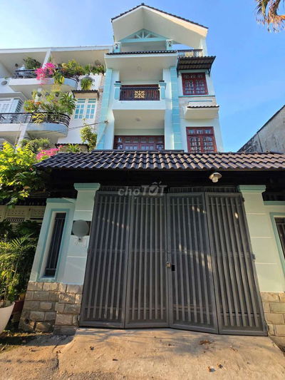 Bán nhà 5,5 x 21 đúc 3 tấm hẻm 5m 1/ Lê Văn Thọ, CV Làng Hoa