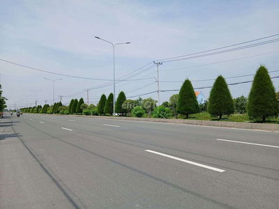 Đất mặt tiền đường rừng sác