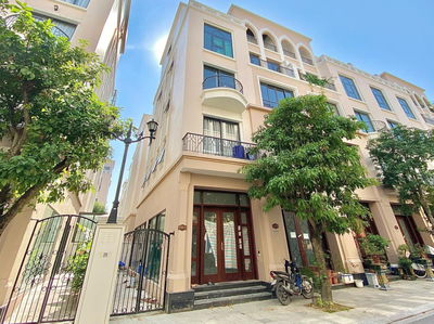 Bán căn LK xẻ khe Cọ Xanh 84m2, gần CV Empire, hoàn thiện 2 tầng, chỉ hơn 10 tỷ, LH- 0916 385 ***