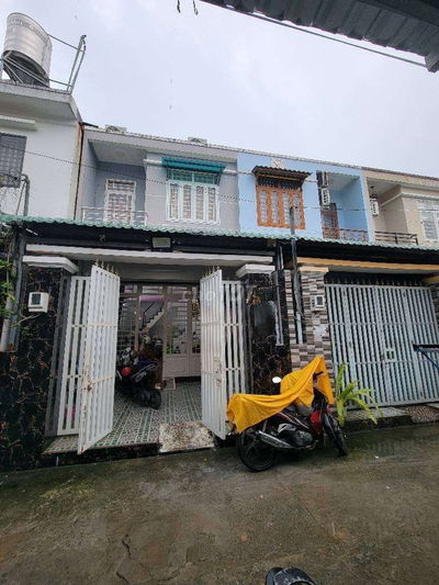 BÁN NHÀ 2 TẦNG,2PN, BTCT – NGAY CHỢ ĐÊM LINH TRUNG - Bình Chiểu - TĐ