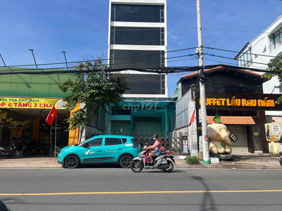 Toà nhà 7 lầu+ hầm 8x33 SD 1250m2 mặt tiền Đặng Văn Bi- Trường Thọ