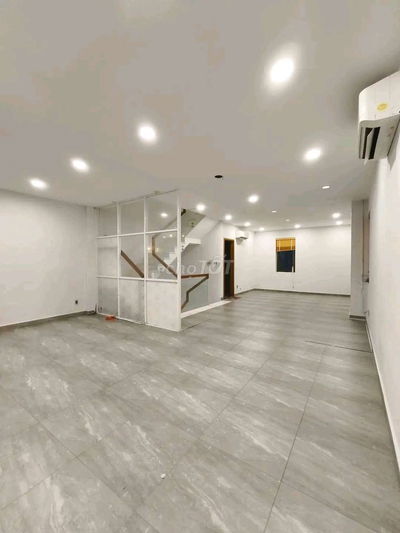 Nhà Nguyên Căn Lakeview City 8x16 1 Trệt 3 Lầu Phù Hợp Làm Văn Phòng