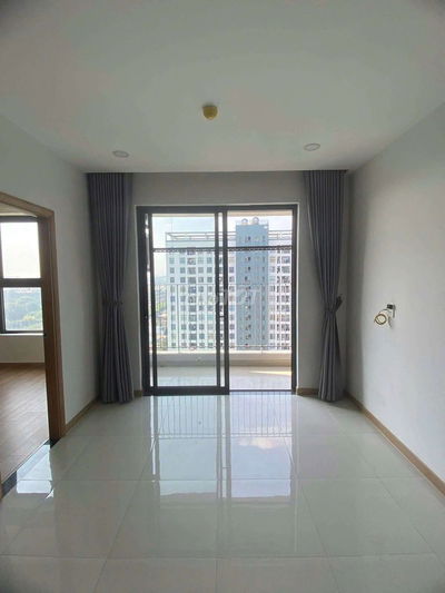 Cho thuê 2PN, Bcons Miền Đông, nhà trống có rèm, 6tr5