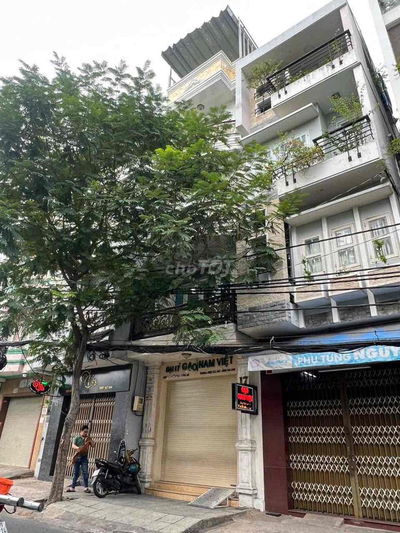 Cho Thuê MT  Nguyễn Hồng Đào : 4 x 20 Đúc 4 Lầu có thang máy : 6 P