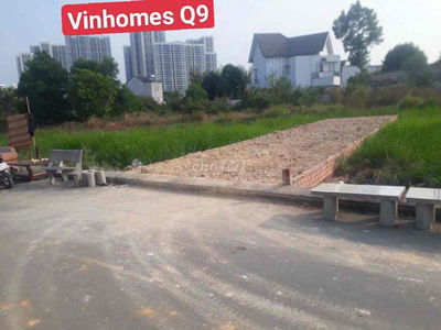 Bán lô đất Q9