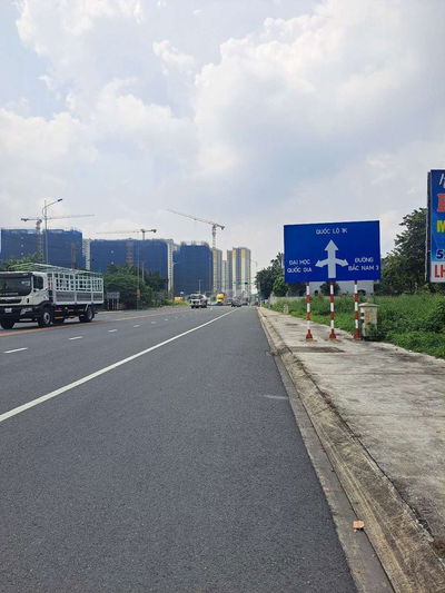 Đất 300m2 Xây Biệt Thự Sân Vườn - Sát Bên Làng Đại Học - Khu Vip