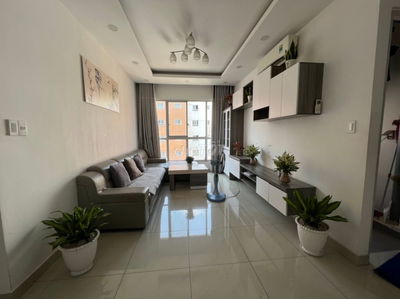 Bán nhanh căn hộ Ruby 67m2 (2PN - 2WC), sổ hồng riêng, giá 3.8 tỷ