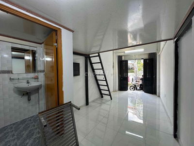 CHO THUÊ DUPLEX RIÊNG LẺ LỐI ĐI RIÊNG NGAY BỜ KÈ HOÀNG SA QUẬN 3