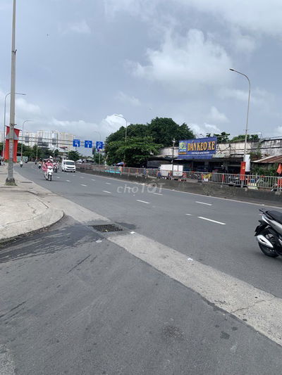 108m2 mặt tiền về sau quốc lộ 13 siêu rẻ đỉnh của chốp 3.ty950 vip