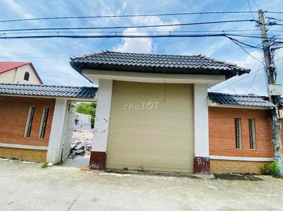 Bán đất mặt tiền thạnh lộc 39 dt 370m vuông q12