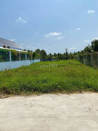 BÁN ĐẤT MT TỈNH LỘ 7 – CHỢ PHƯỚC THẠNH-DIỆN TÍCH 155M2-SỔ HỒNG RIENG