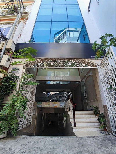 Nhà Q1. Gần chợ Bến Thành. Dt 4.8x16 m 5 tầng. Giá chỉ 6x