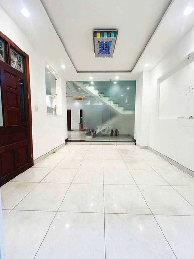 Nguyễn THỊ MINH KHAI Q1. 7X12m 1tret 2L. Giá chỉ 35tr