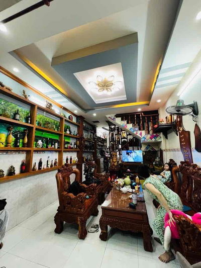 Nhà Đẹp Ở Ngay- 54m2- 2 Tầng- HXH- Tô Hiệu- Giáp Đầm Sen- 5.3 Tỷ.